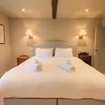 Yew Hébergement de vacances