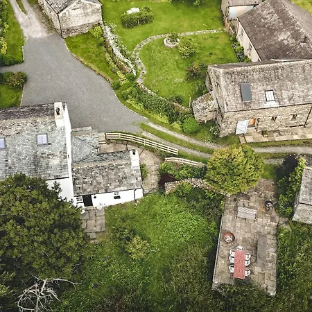 بيت للعطل Yew